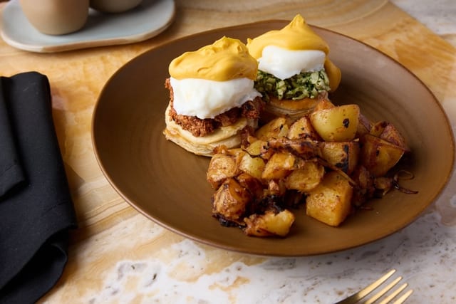 ZOI MEZZE BENEDICT.