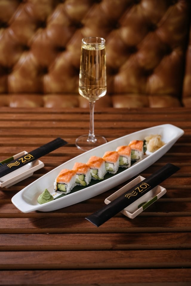 SALMON TERIYAKI ROLL.