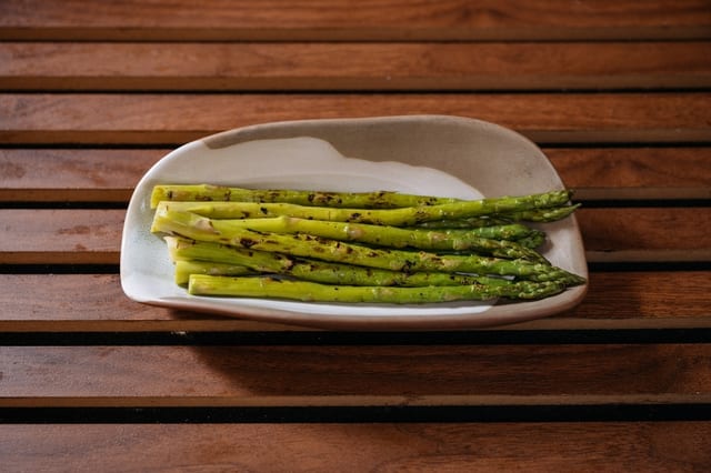 Grilled  ASPARAGUS (LUNCH).