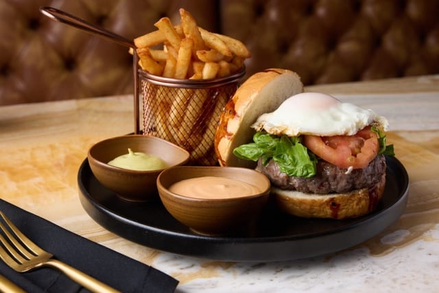 BREAKFAST BURGER.