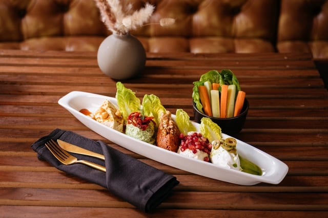 HOUSE MEZZE SELECTION (LUNCH).