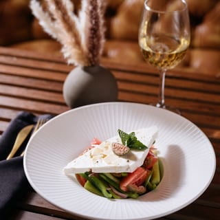 HEIRLOOM GREEK SALAD